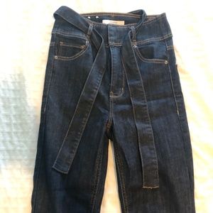 Dark blue denim with belt